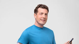 man met een insulinepomp